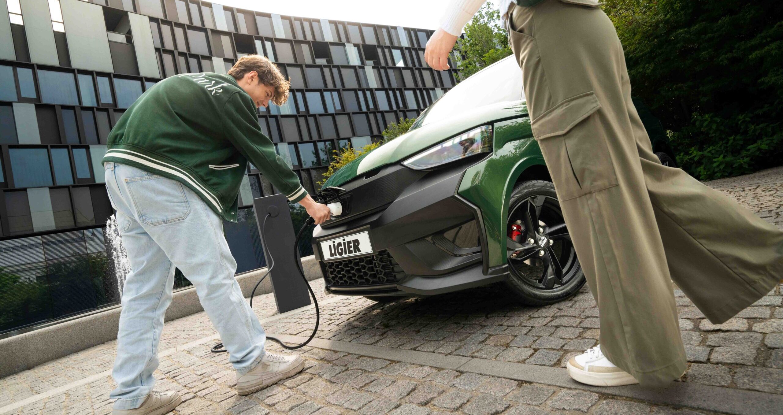 202407_Ligier-Europe_JS50-Elite-Green-Velvet